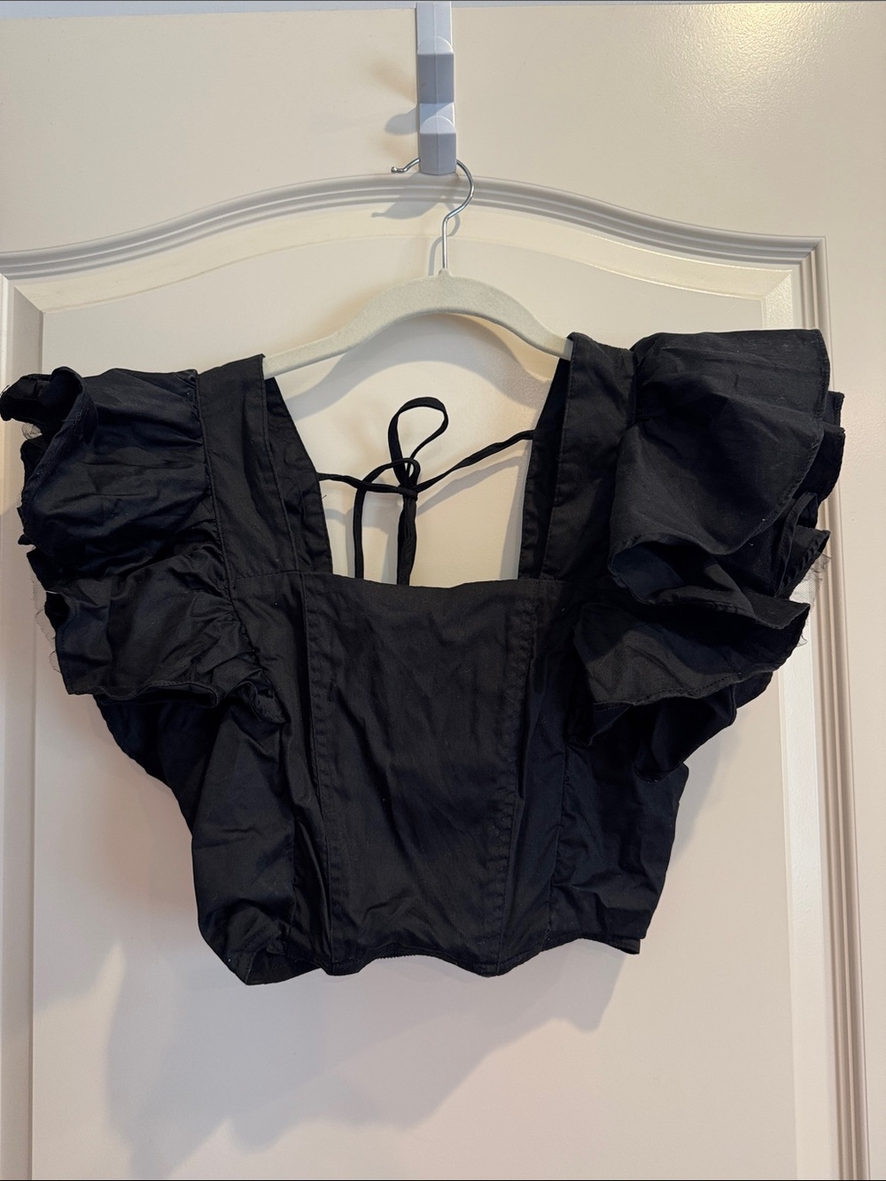 MABLE Black Ruffled-Sleeve Square-Neck Crop Top